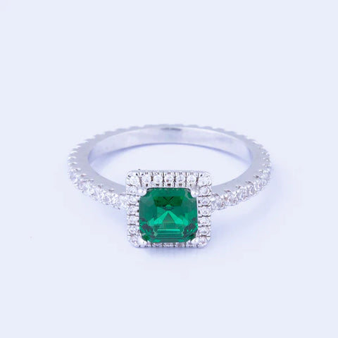 Knight and Day Jewellery CLASSIC EMERALD RING Size 7